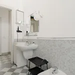 Guesthost - Cozy Terrace Pagano M1 * 米兰