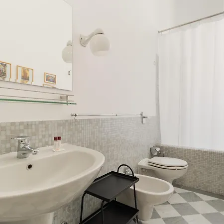 Guesthost - Cozy Terrace Pagano M1 Apartamento